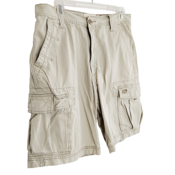 Levi's Mens Squad Cargo Shorts Size 32 Khaki Double Flap Back Pockets Hiking - Picture 5 of 16